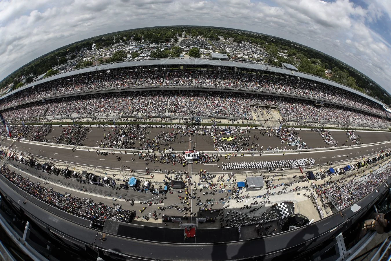 Indycar - 2017 - Story-so-far - Fernando Runs Indy Top pics from the story so far at a thrilling Indy 500 - 5