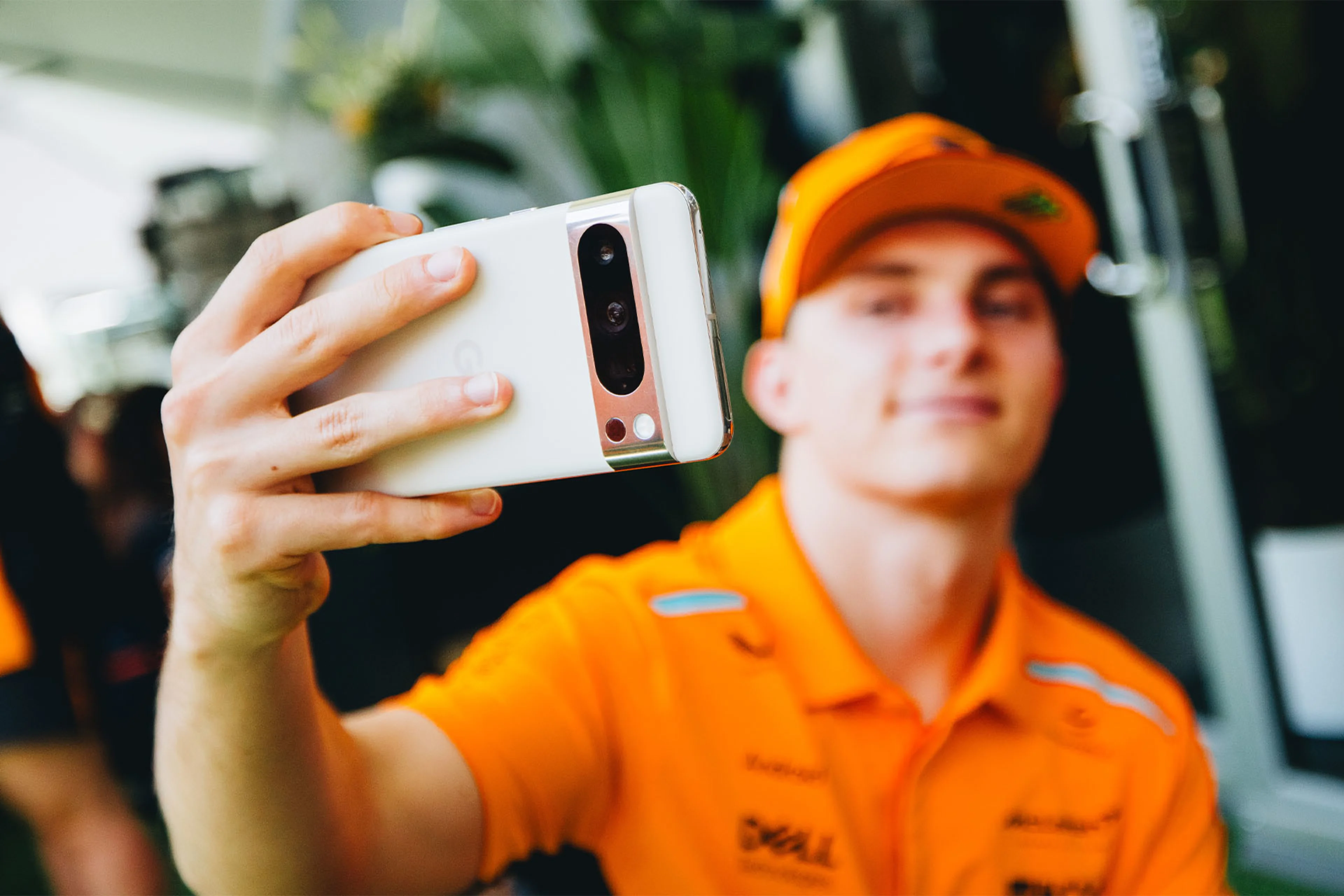 Two Card - Formula-1 - 2025 - Mcl39-launch - Download the App Stay close to the team - Download the App