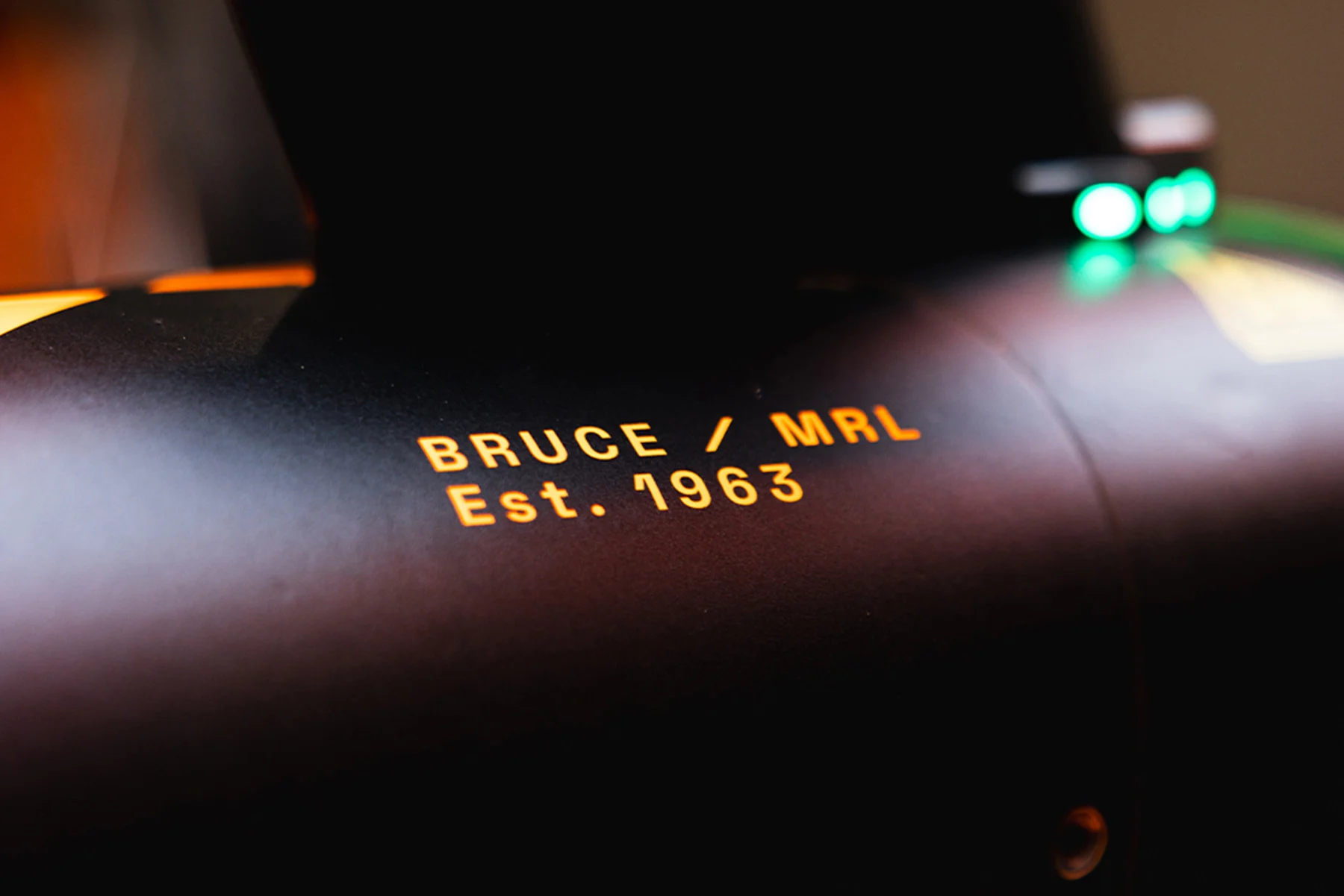 Descriptive Card - Mclaren Racing unveils MCL39 livery