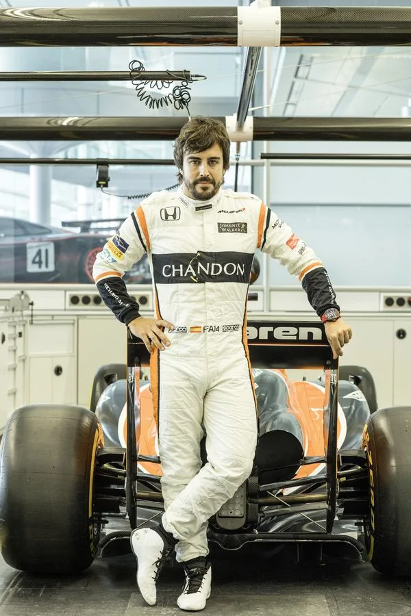 Partners - Richard-mille - Richard-mille-fernando-gallery-4253856 - Fernando wears the RM 50-03 McLaren F1 A timeless classic paired with futuristic tech - 3