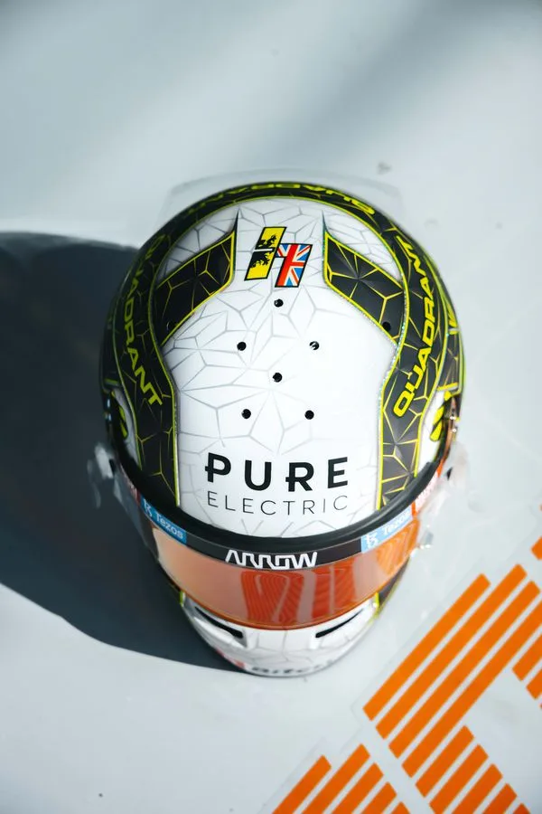 Latest-news - Mclarenracing - Article - Lando-lid-turkey-21 - Lando's lid A new look for the Turkish Grand Prix - 6
