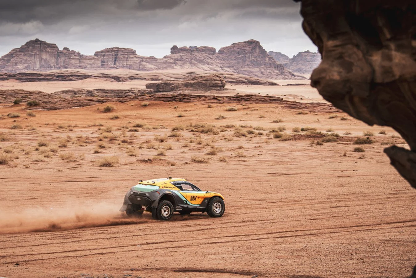 Extreme-e - Desert-x-prix-qualifying - Desert X Prix: Qualifying The best shots from our day in the desert - 5