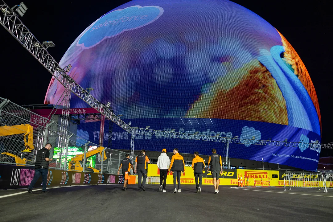 Formula-1 - 2023 - Las-vegas-grand-prix - The-engineering-room