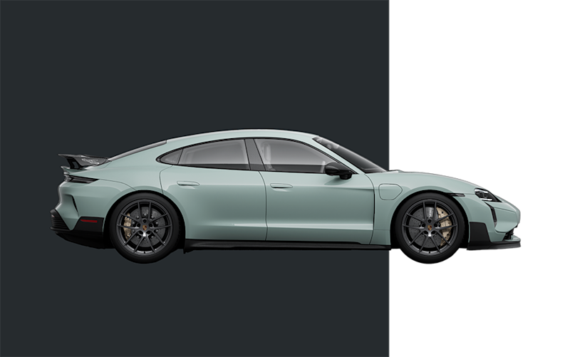 Eleganter silberner Porsche Elektrosportwagen mit schwarzen Akzenten und Heckspoiler auf dunkelgrauem Hintergrund.