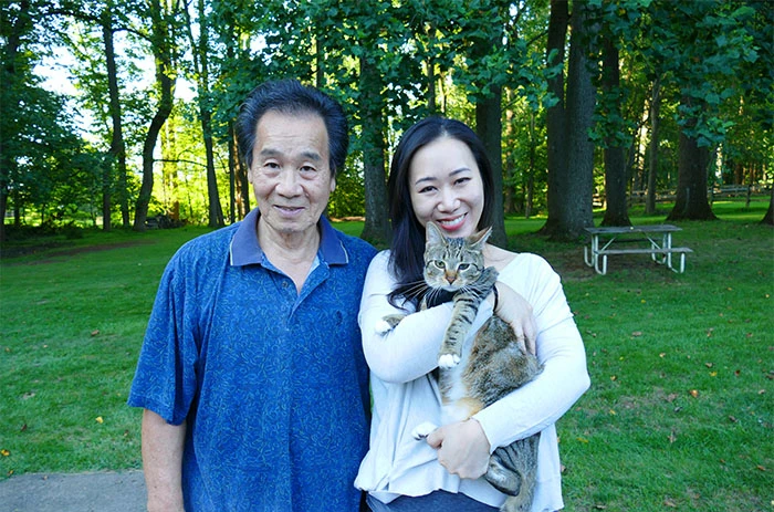 Image of Adopted Cat Brings Father and Daughter Together To Fight a Pandemic