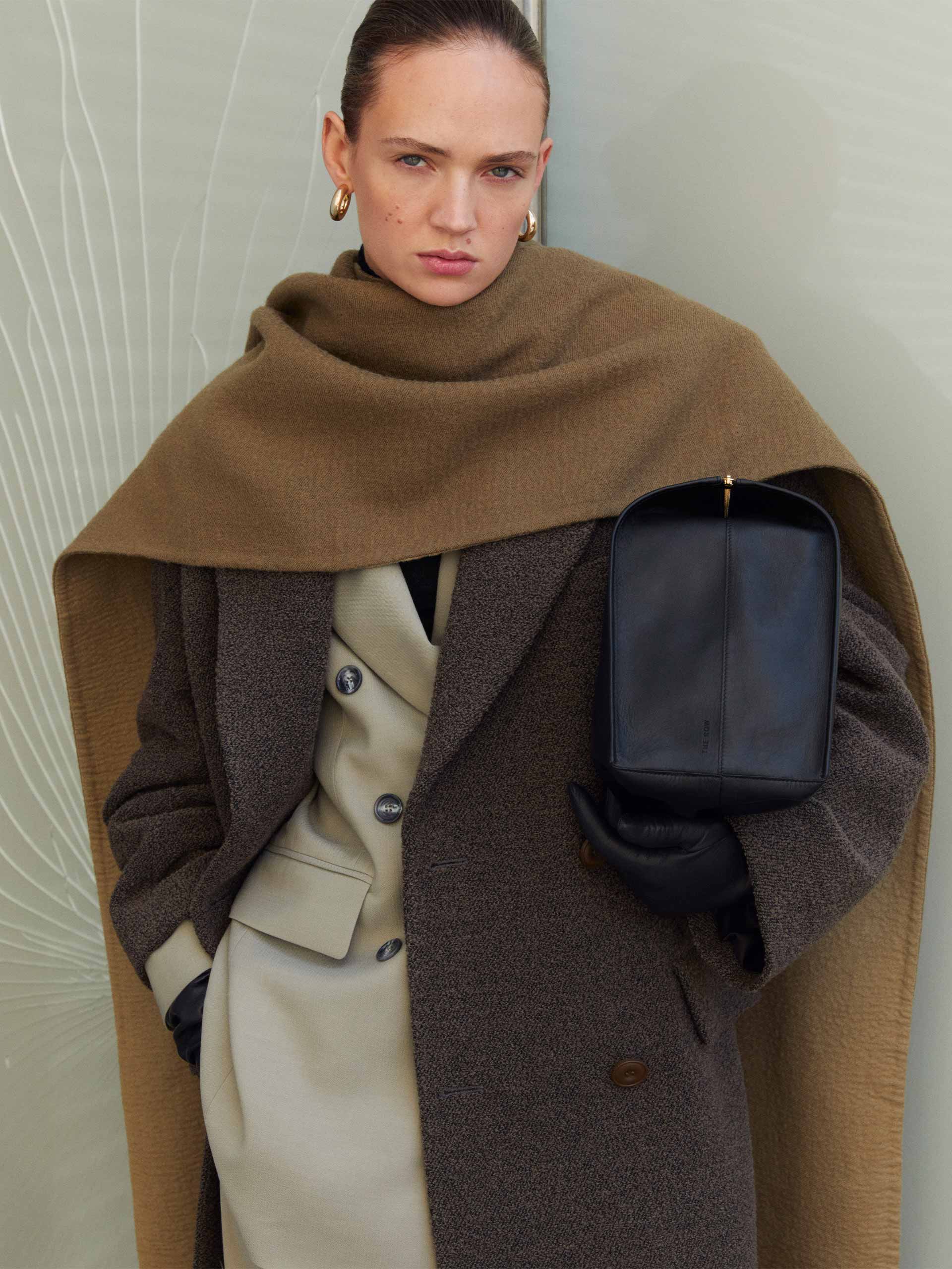 max-mara-camel-coat-louis-vuitton-brown-and-gold-shine-shawl-scarf