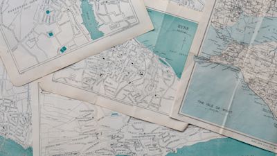 This image shows several maps and illustrates an article discussing the regions in AWS SES.