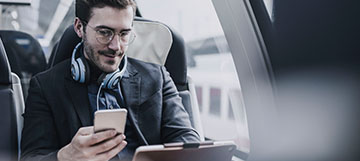How to Pay Bills While Traveling