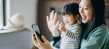 6 Ways to Stay Connected to People From Home