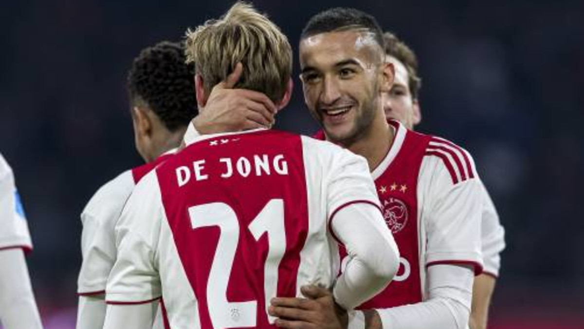 Ajax duimt voor De Jong en Ziyech