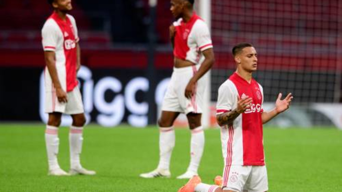Antony debuteert met twee treffers voor Ajax in oefenduel met RKC