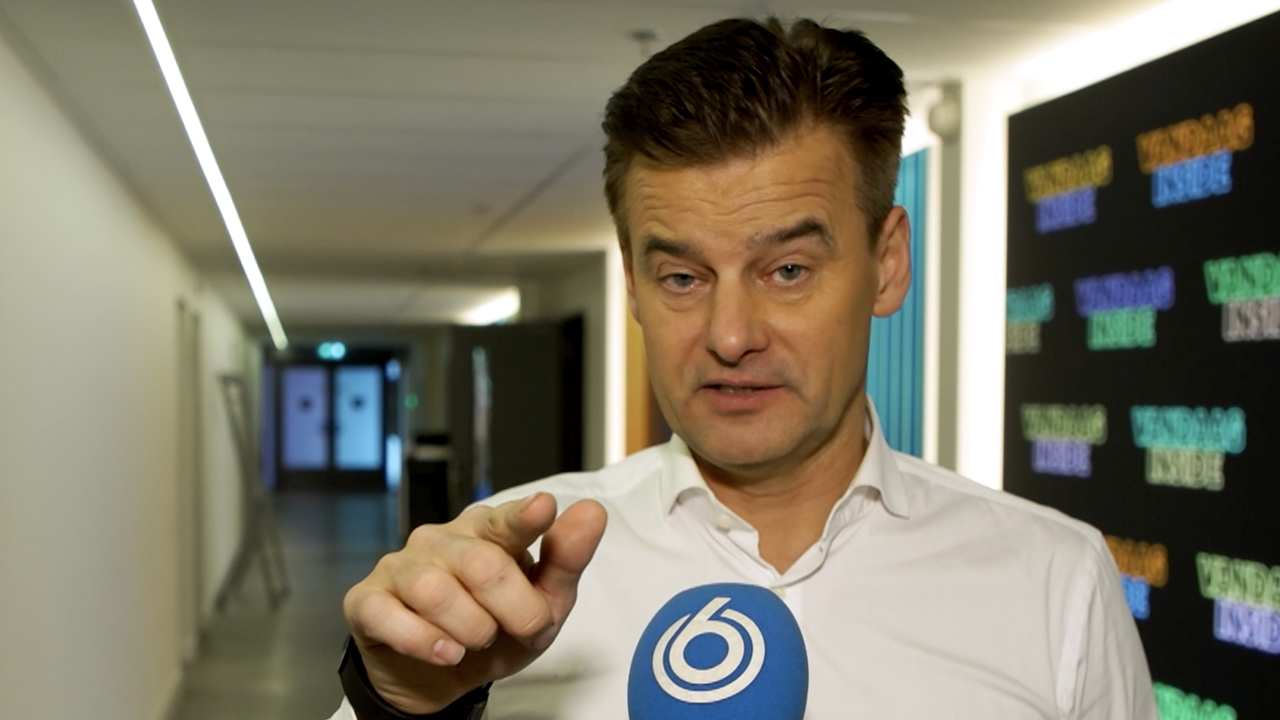 Wilfred lovend 'Hij is echt dé ontdekking als presentator!' Vandaag Inside
