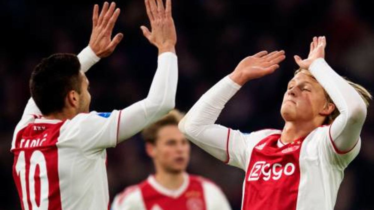 Ajax verslaat Willem II: 2-0