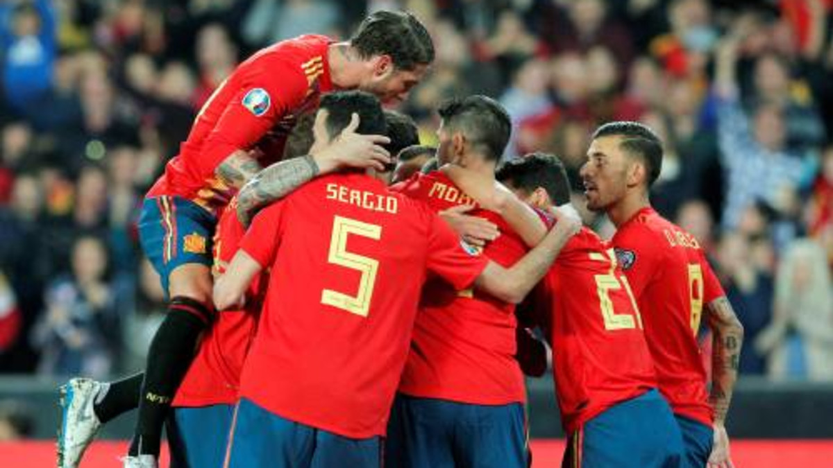 Spanje en Italië foutloos in EK-kwalificatie