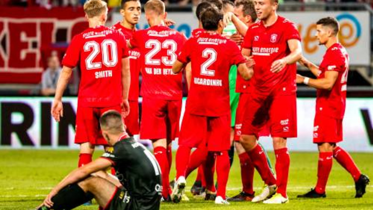 FC Twente boekt moeizame zege bij Jong AZ