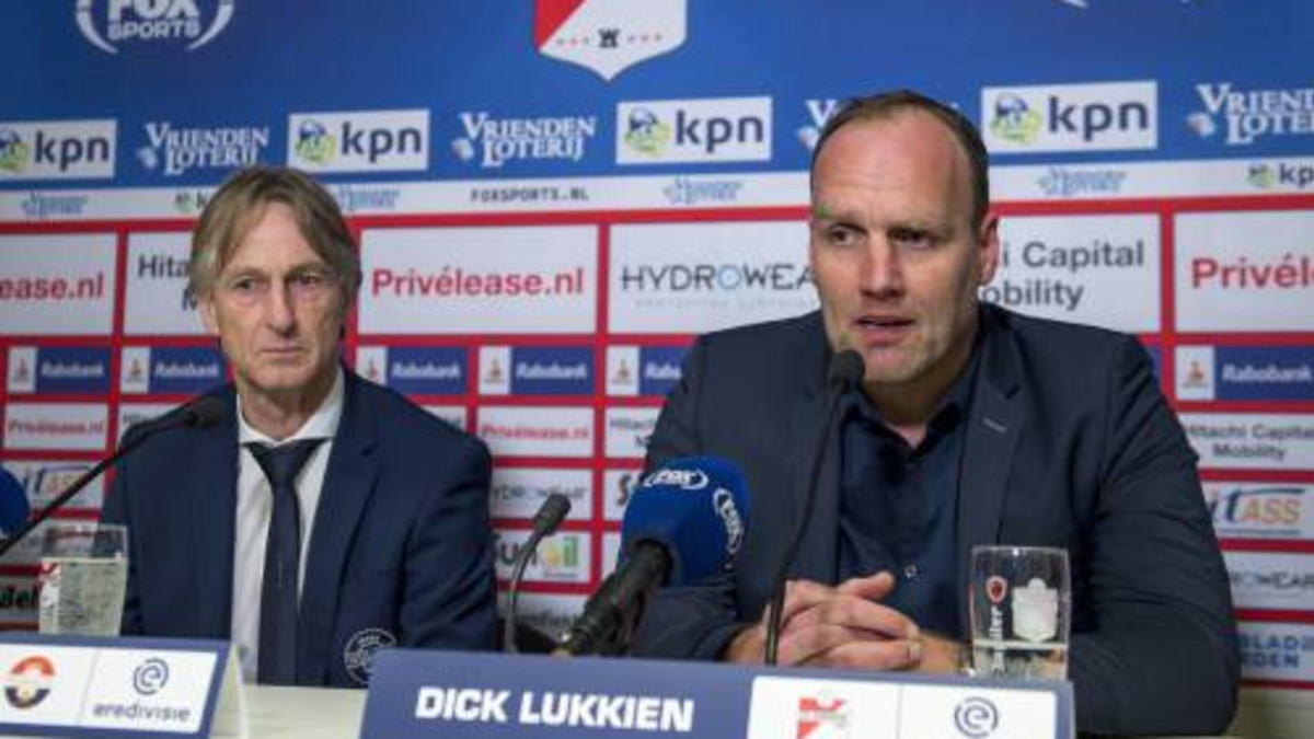 Lukkien langer trainer bij FC Emmen