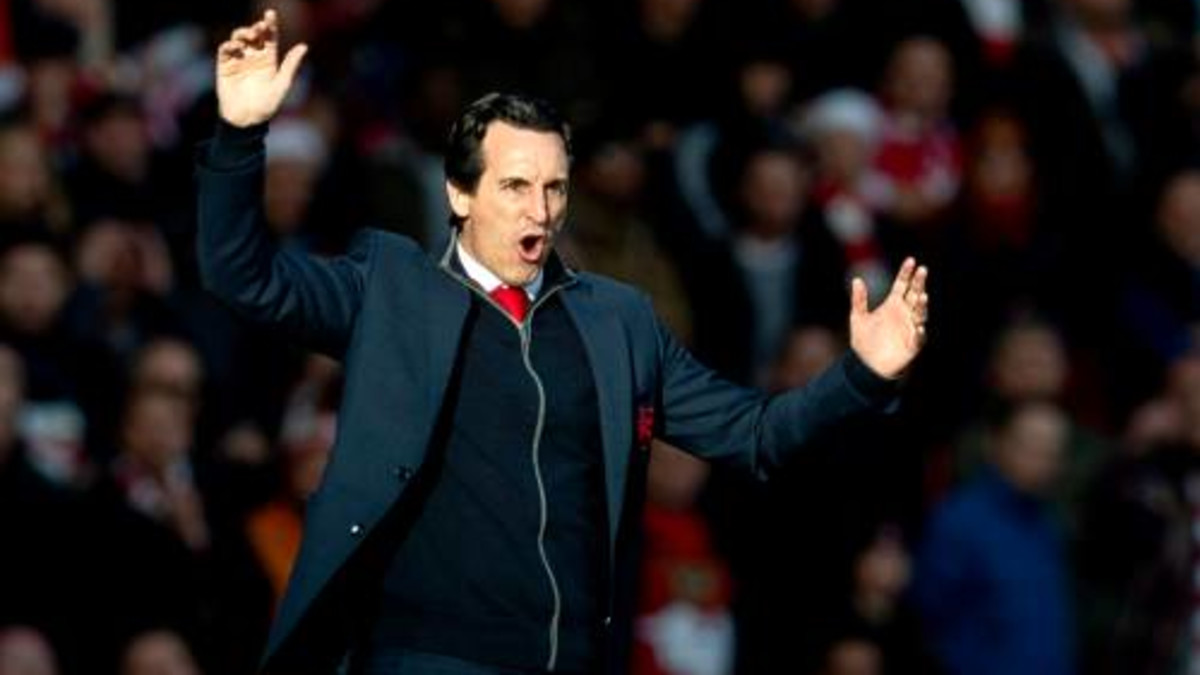 Straf dreigt voor trainer Emery van Arsenal