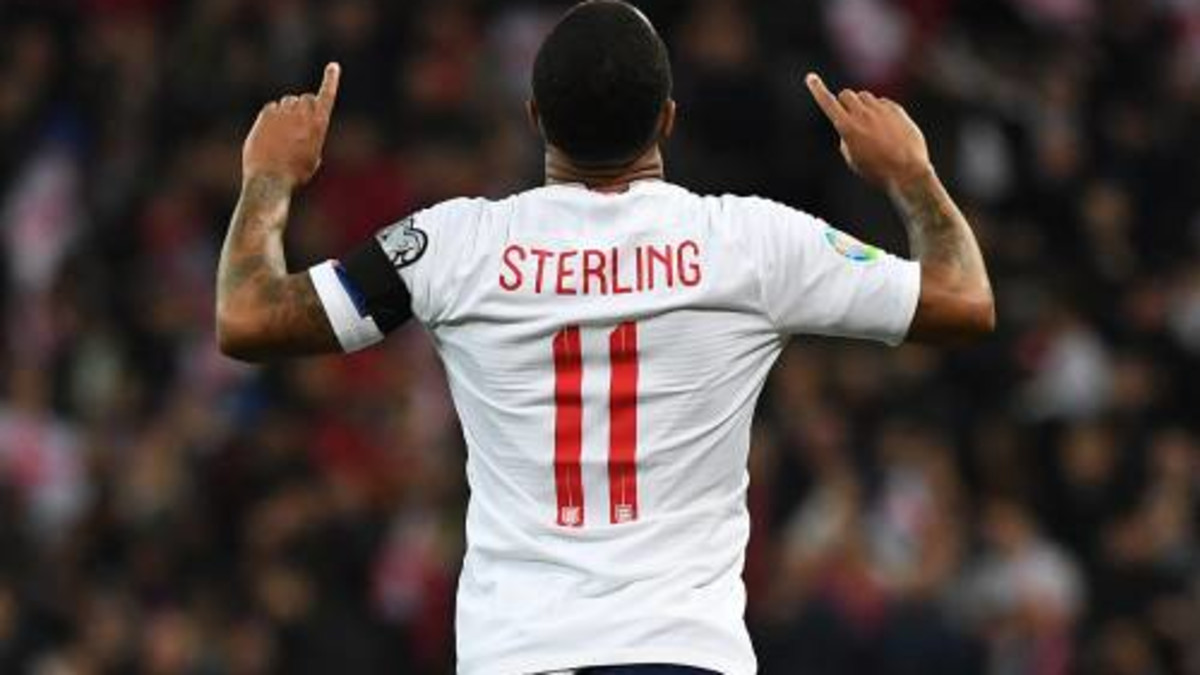 Sterling snel om de tafel met FA over racisme