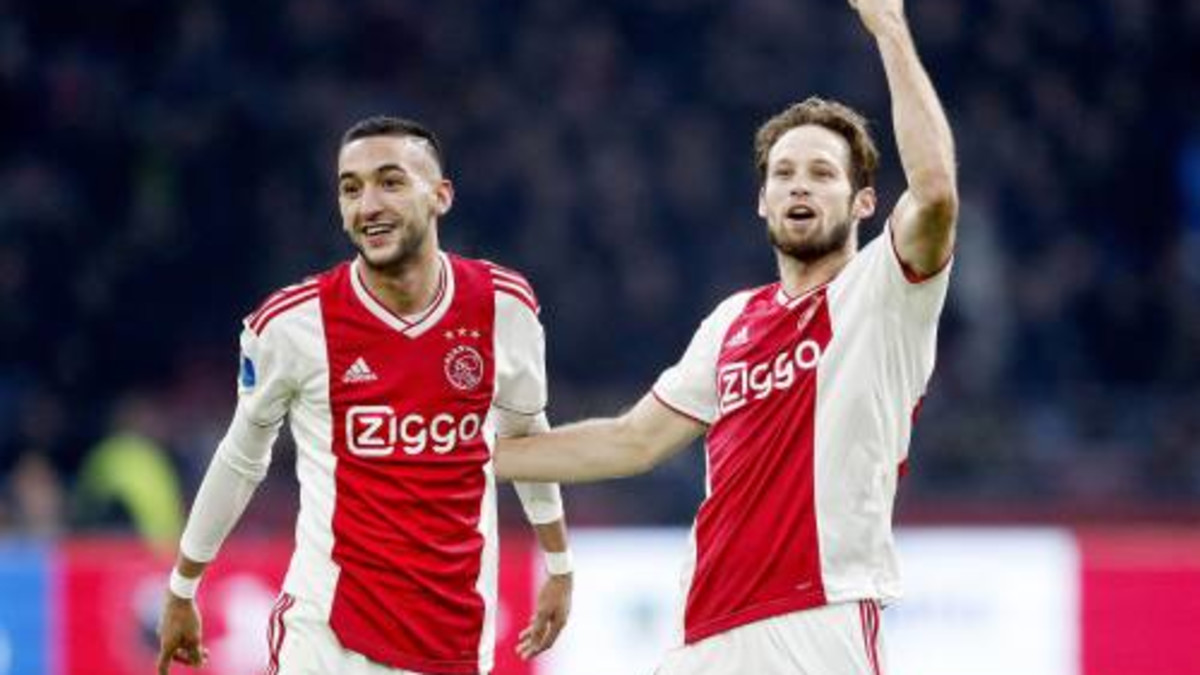 Ajax scoort acht keer tegen De Graafschap