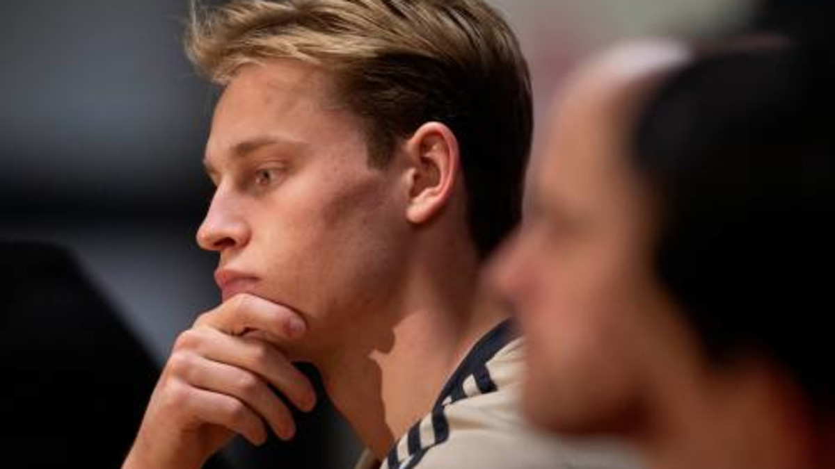 Ajax nog niet akkoord met PSG over De Jong