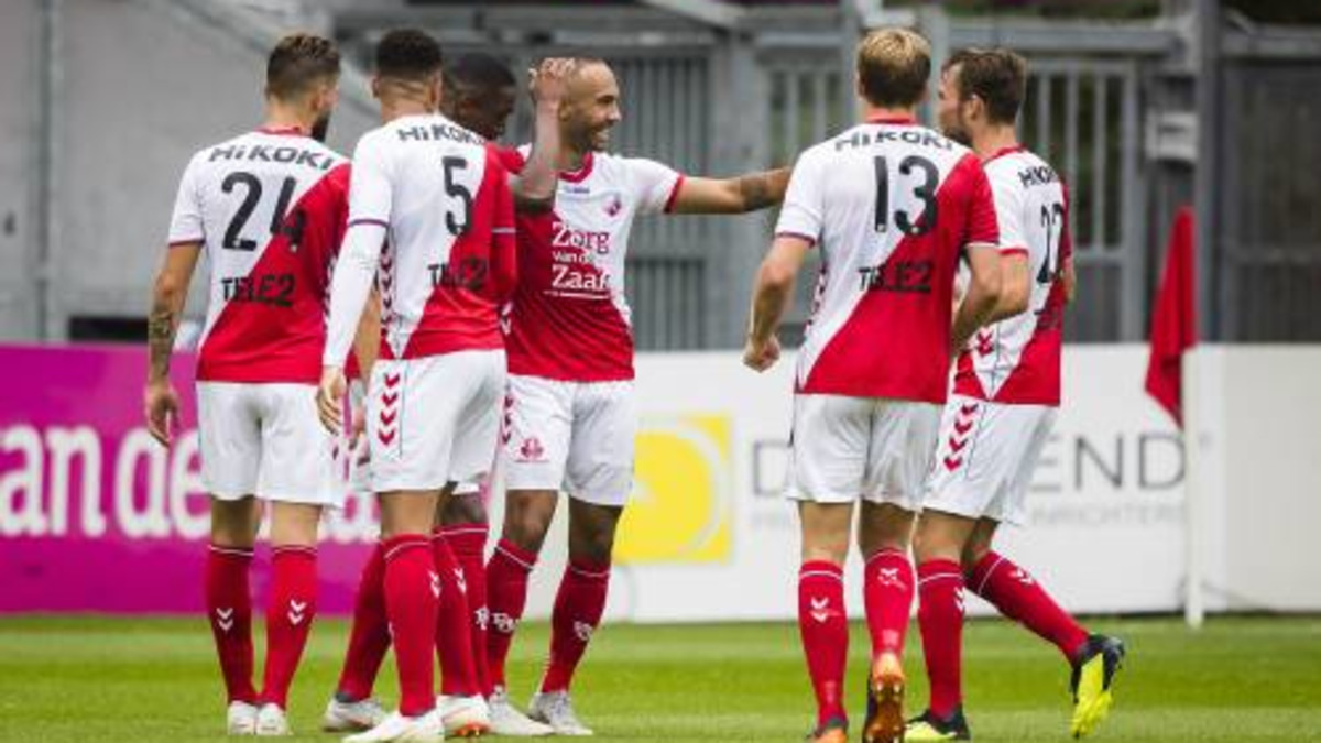 FC Utrecht laat PEC Zwolle kansloos