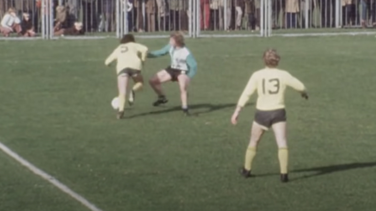 Classic: Johan Derksen Draait Tegenstander Dol Met Indrukwekkende ...