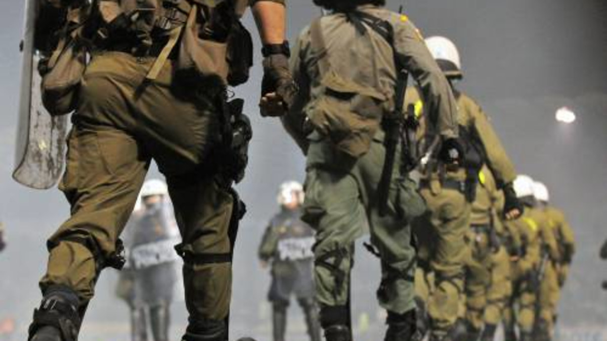 Griekse derby na rellen afgebroken