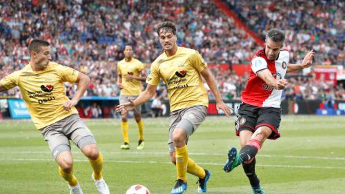 Feyenoord wint Rotterdamse derby met 3-0