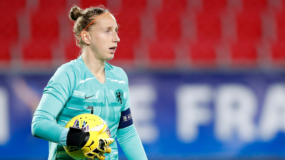 Sari Van Veenendaal Maakt Opvallende Overstap Naar Psv Vrouwen Veronica Inside