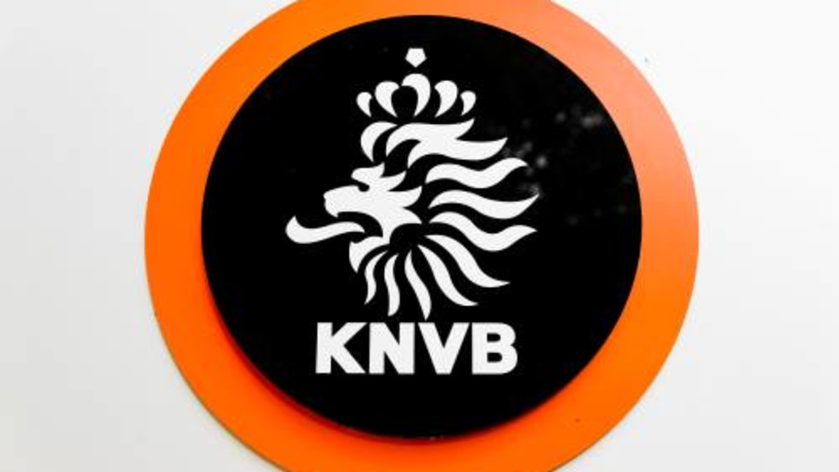KNVB meldt bijna record met 149 transfers