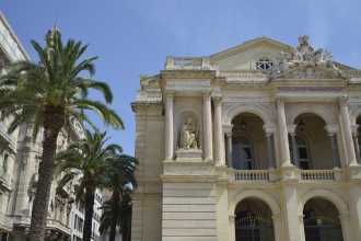 Photographie de l'Opéra de Toulon - Rénovation de la toiture en tuile terre cuite Marseille - Monier BMI France