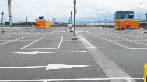 Basasphalte, parking du centre commercial Boulevard à Vitoria, ESPAGNE