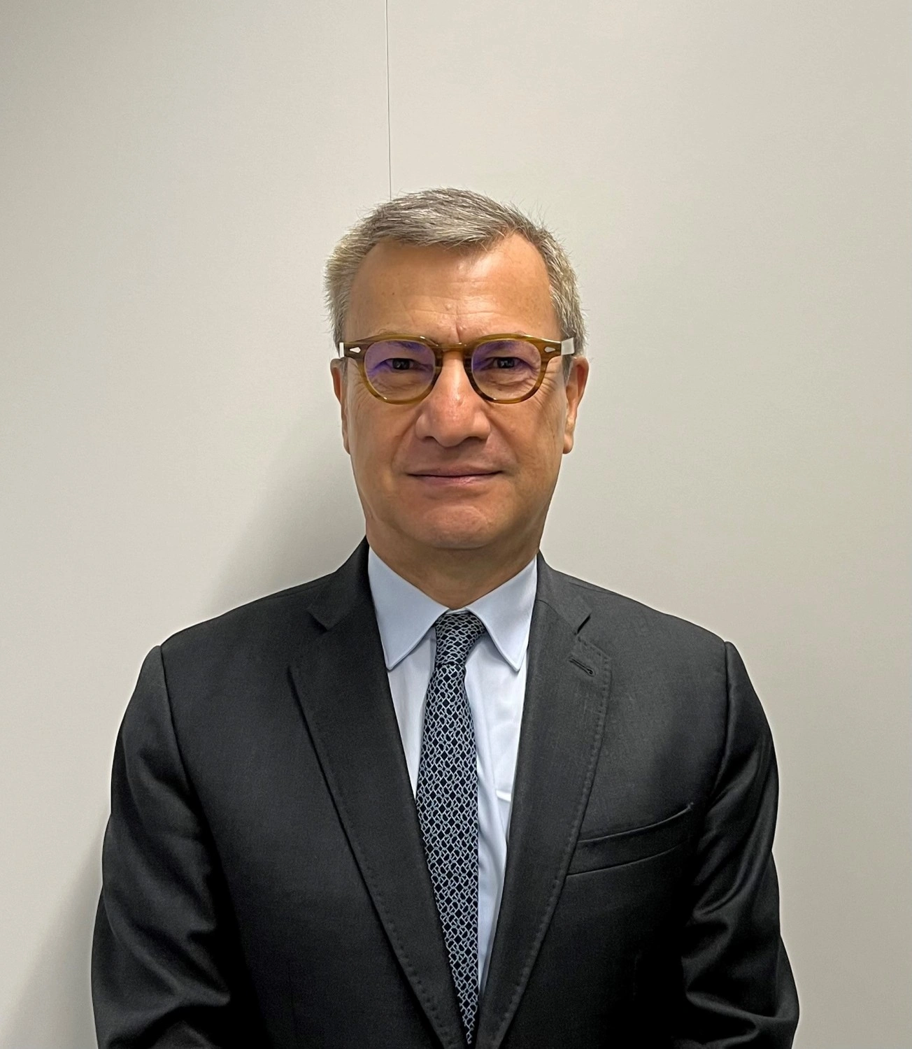 Amir Djourabtchi wird neuer CEO der Creditplus Bank AG  