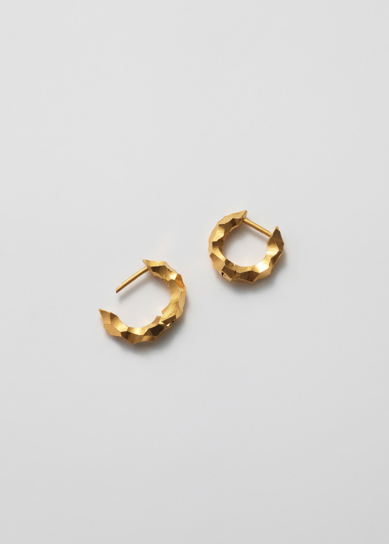almost earrings small carved gold p2