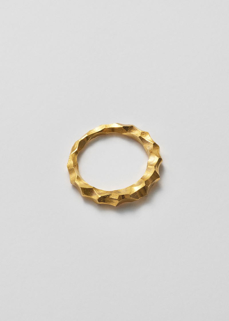snake ring thin carved gold p2