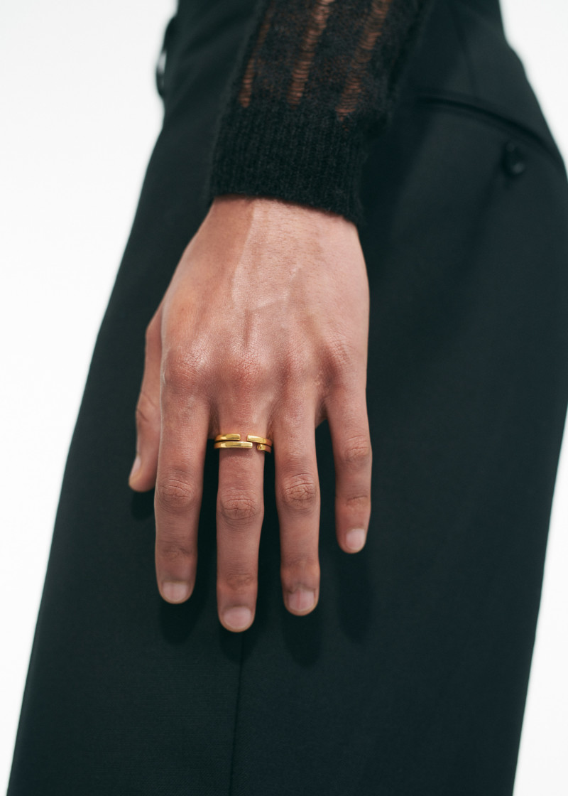 ￼square ring thin polished gold p-2