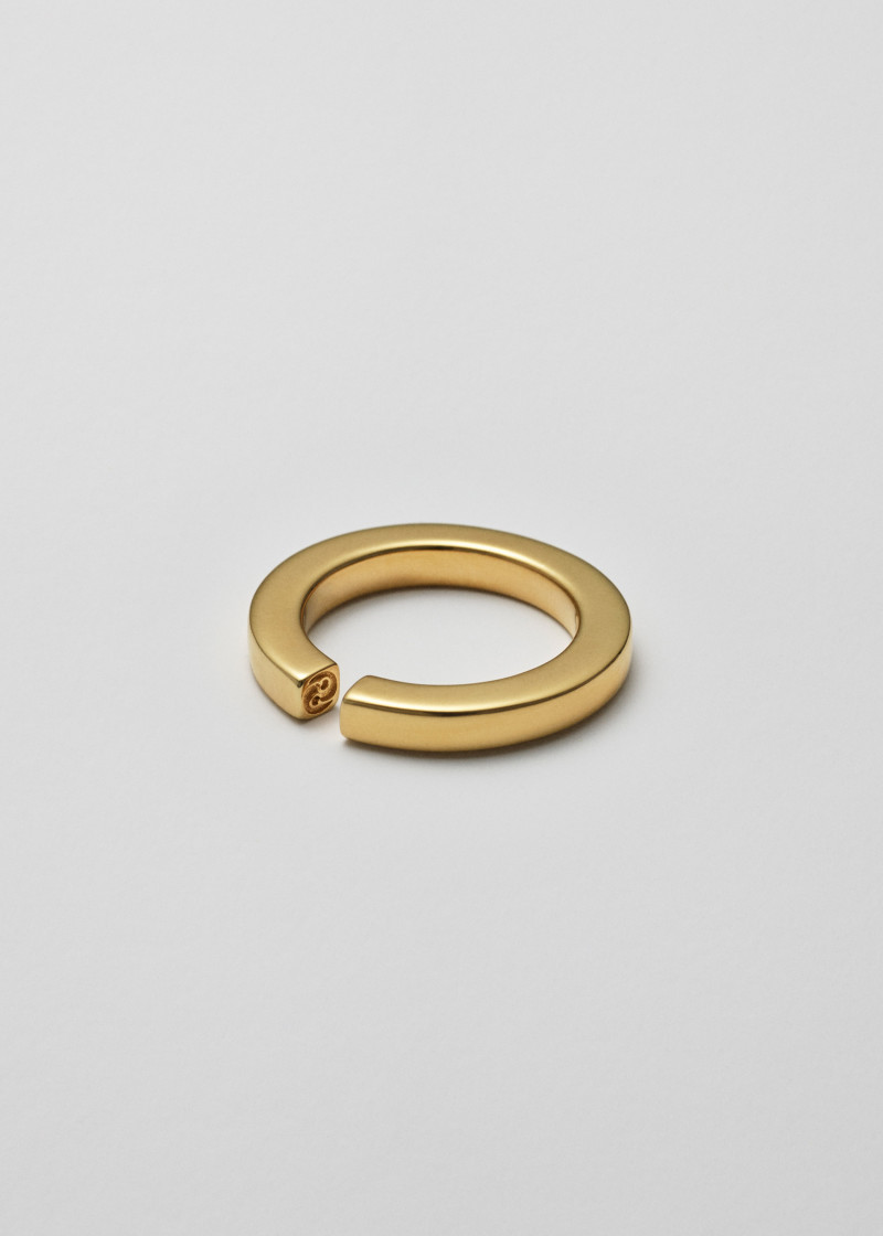 square ring thick polished gold p2