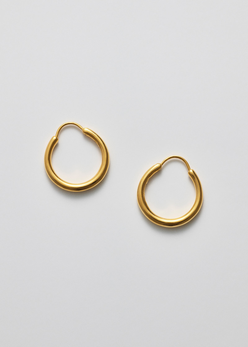 snake earrings medium polished gold p1