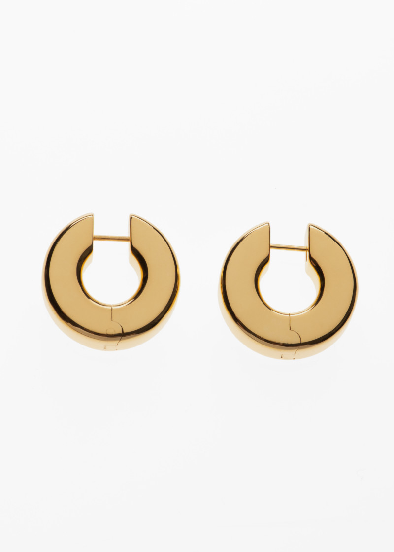 square earrings large polished gold p-3