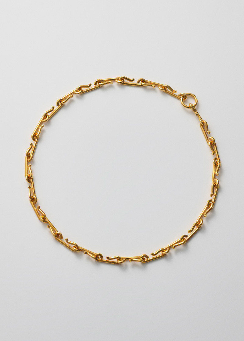 hook necklace polished gold p1