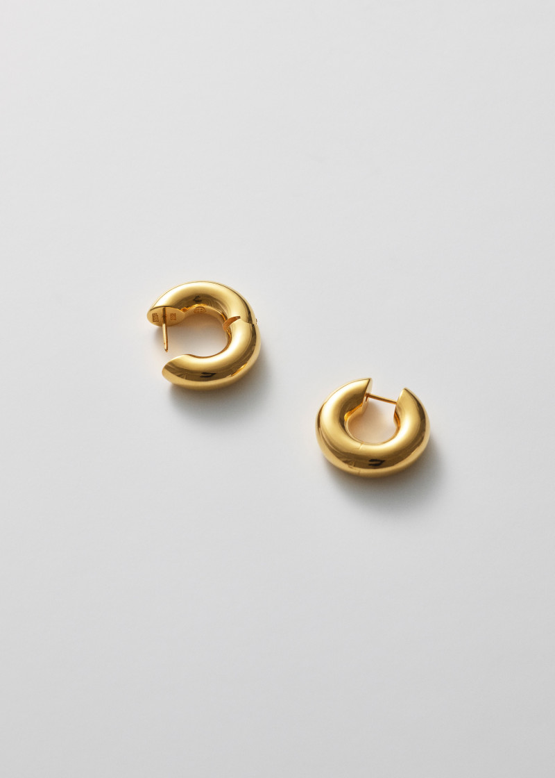 almost earrings large polished gold p2
