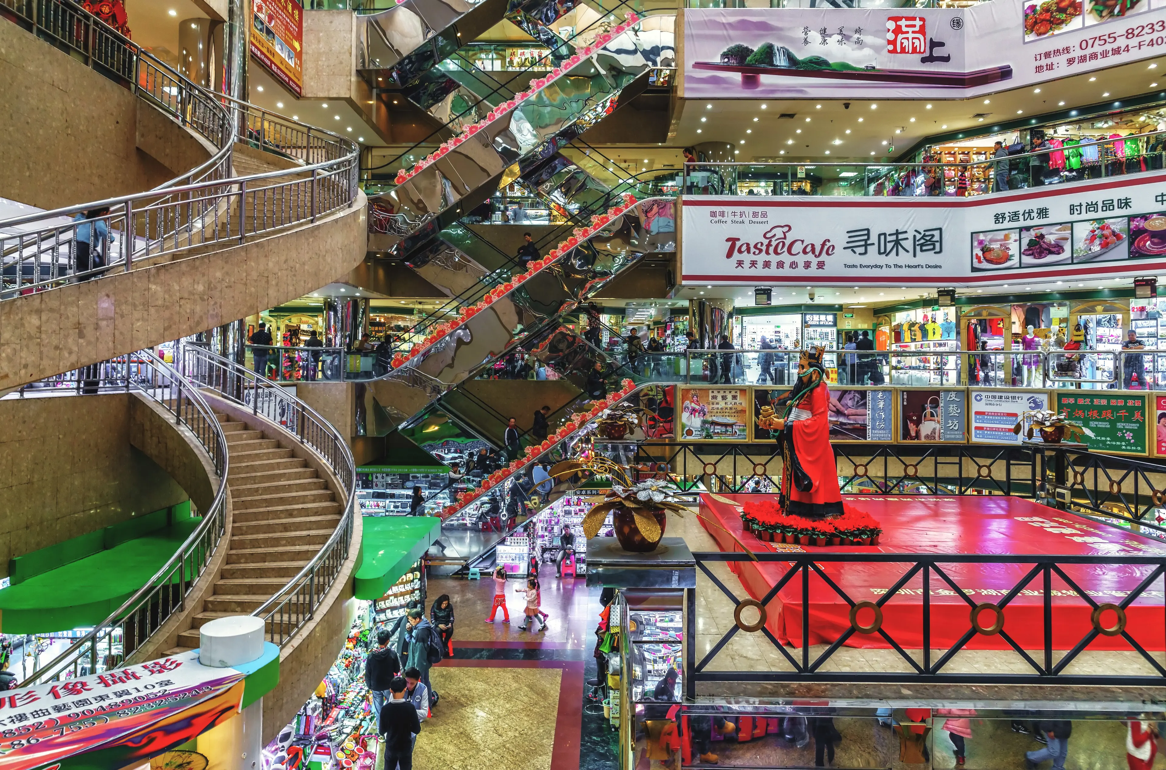 Chinese New Year Shopping Mall