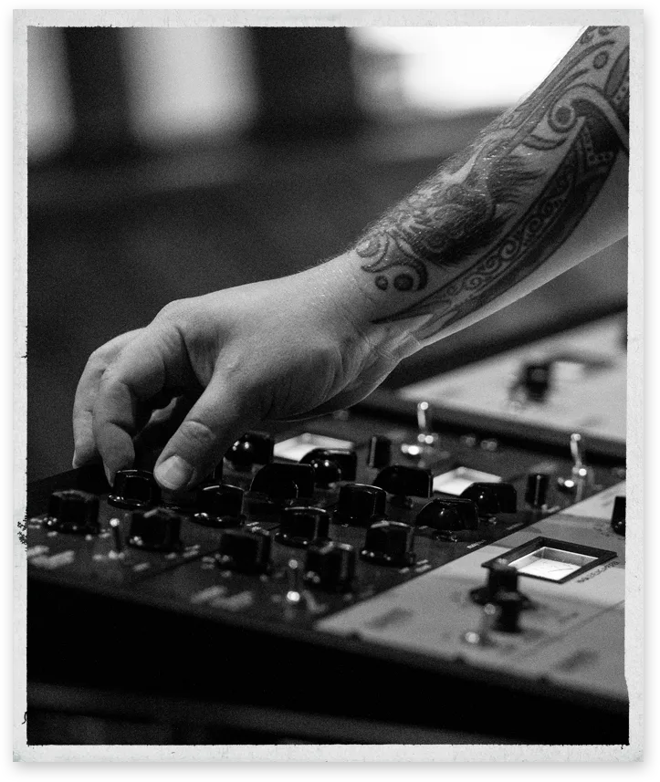 Founded in 2011, Warm Audio makes professional audio gear at an affordable price!