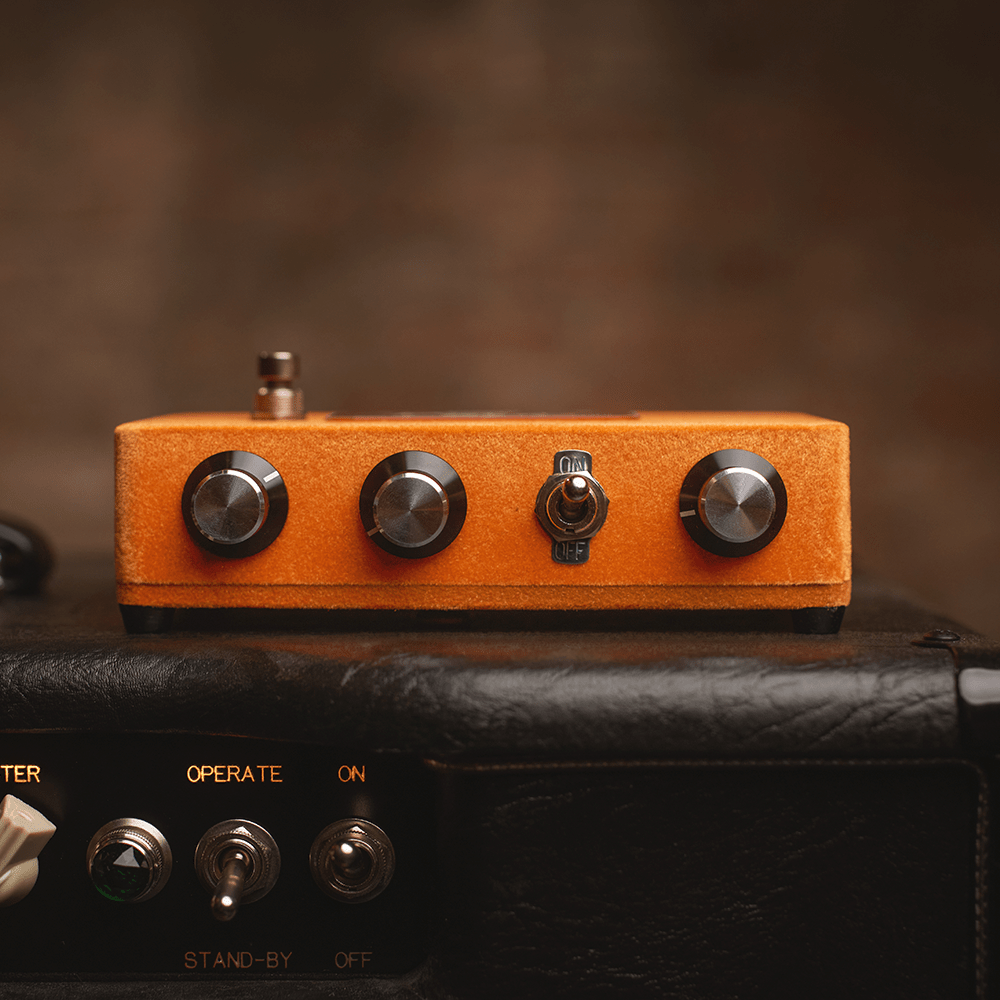 Foxy Tone Box Gallery Image