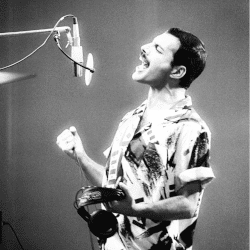 Freddie Mercury (Queen) on AKG C414. Photo Credit: pintrest.com