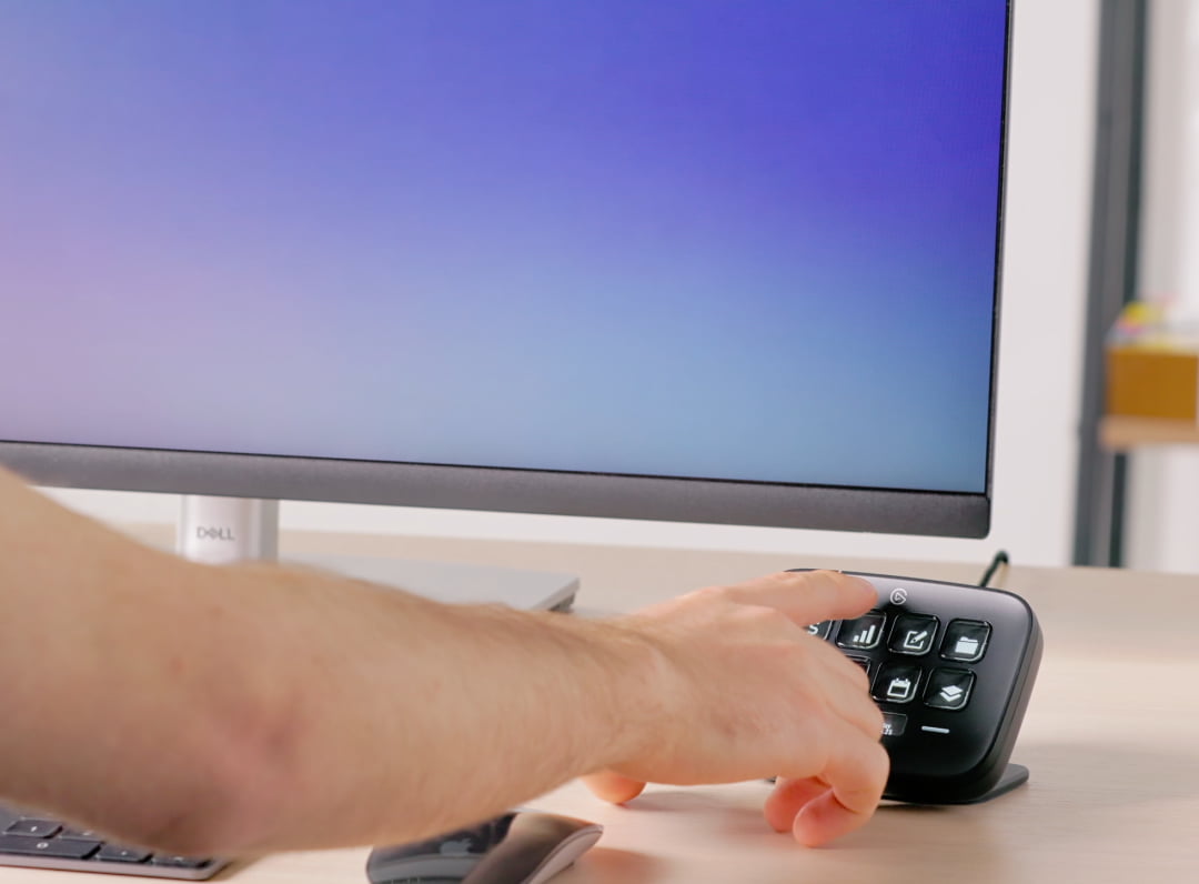 Stream Deck Neo - Black | Elgato