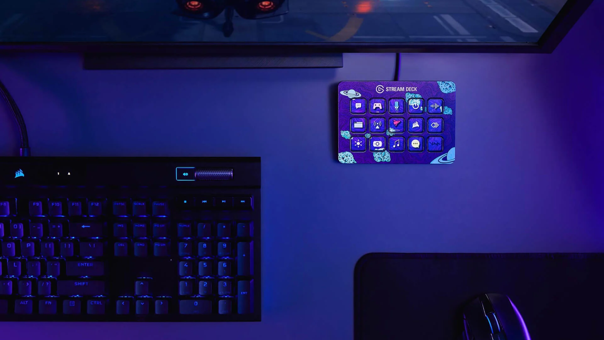 Stream Deck MK.2 with Saturn faceplate