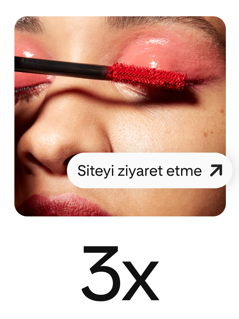 Site ziyaretlerini artırmak için belirgin bir düğme içeren, kırmızı maskara uygulayan bir kadının gösterildiği Pin. 