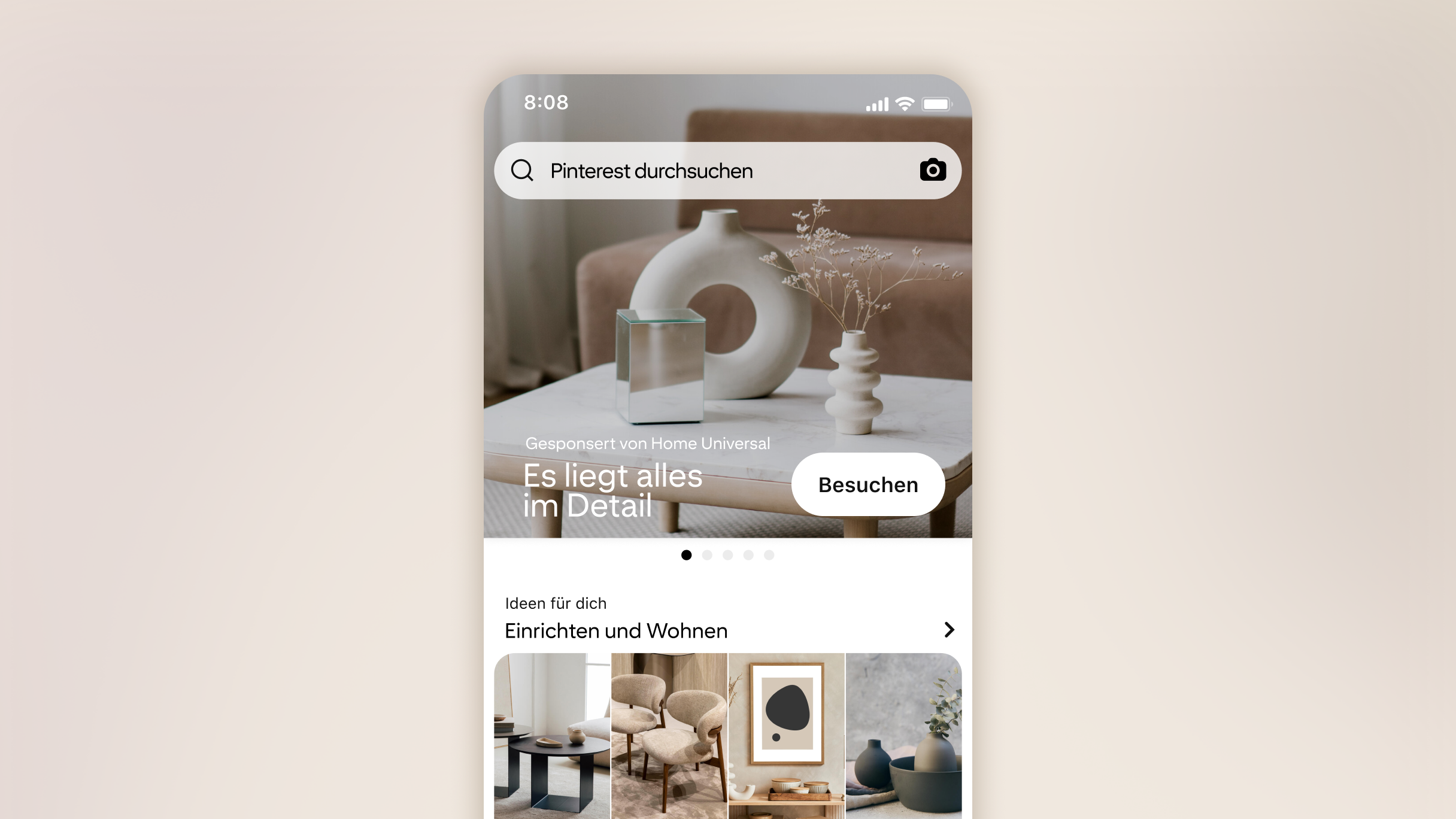 Mockup-Anzeige für „Einrichten und Wohnen“ auf Pinterest mit Vasen auf einem Tisch