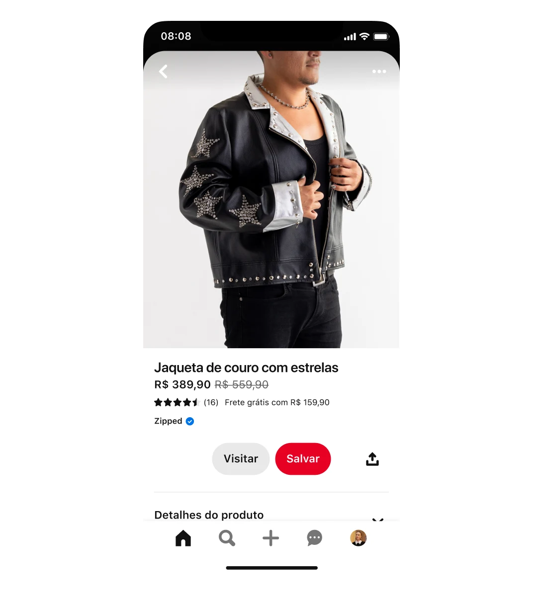 Visualização de tela de dispositivo móvel de anúncio de shopping de jaqueta de couro falso com estrelas. A jaqueta está em promoção, de R$ 559,90 por R$ 389,90. O anúncio contém um homem usando a jaqueta.